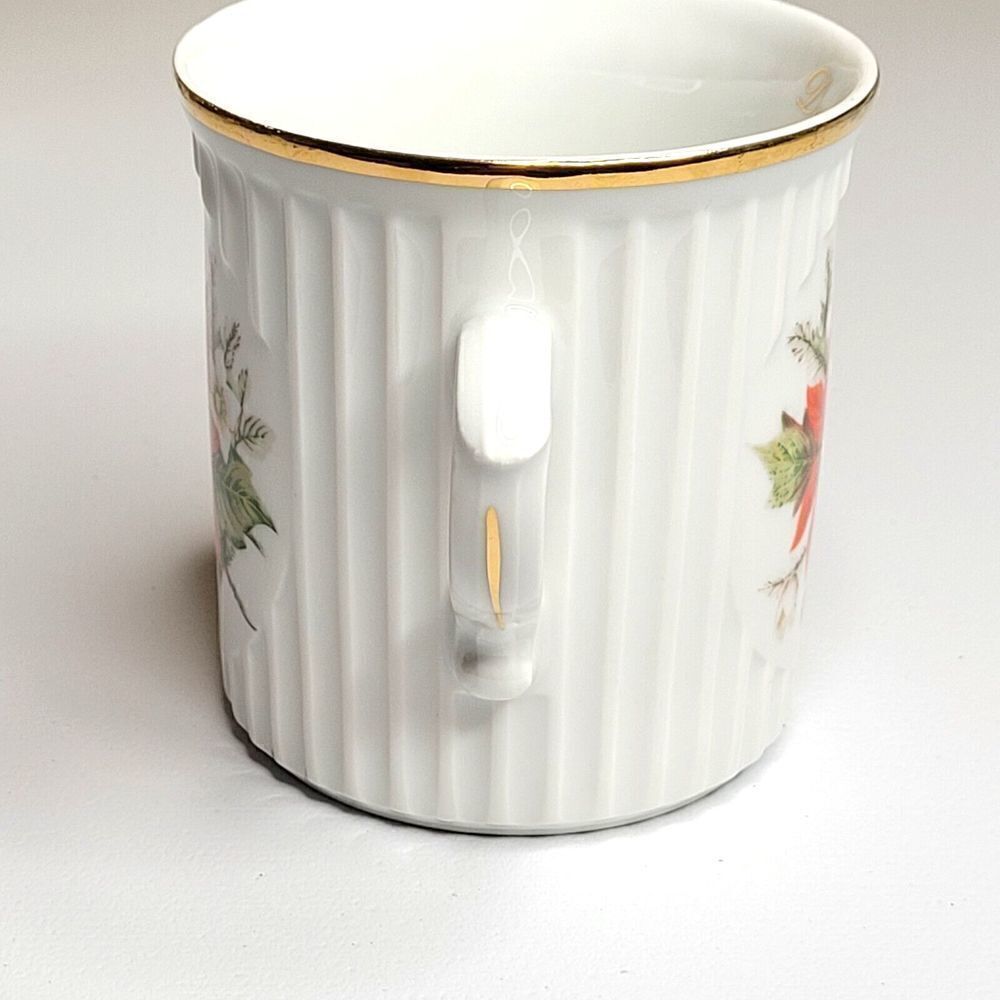Original Czechoslovakia Crown D DECEMBER Flower of The Month POINSETTIA Mug Cup - Picture 3 of 8